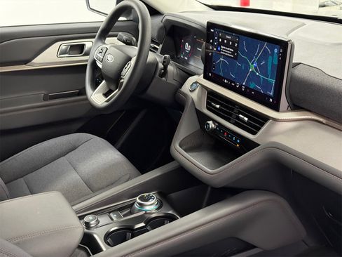 New 2026 Ford Explorer Active image 9