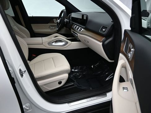 Used 2025 Mercedes-Benz GLE 350 4MATIC image 29