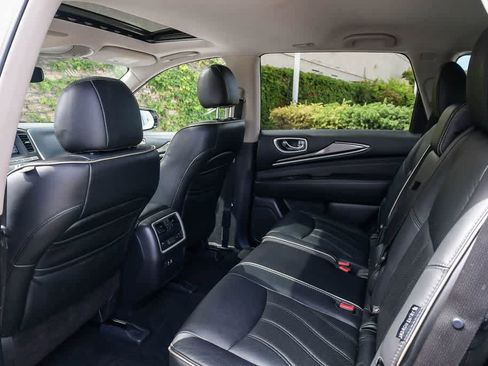 Used 2020 INFINITI QX60 Luxe w/ Essential Package FWD image 18