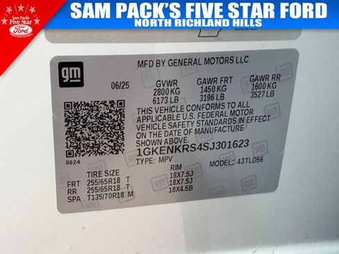 Used 2025 GMC Acadia Elevation FWD image 38