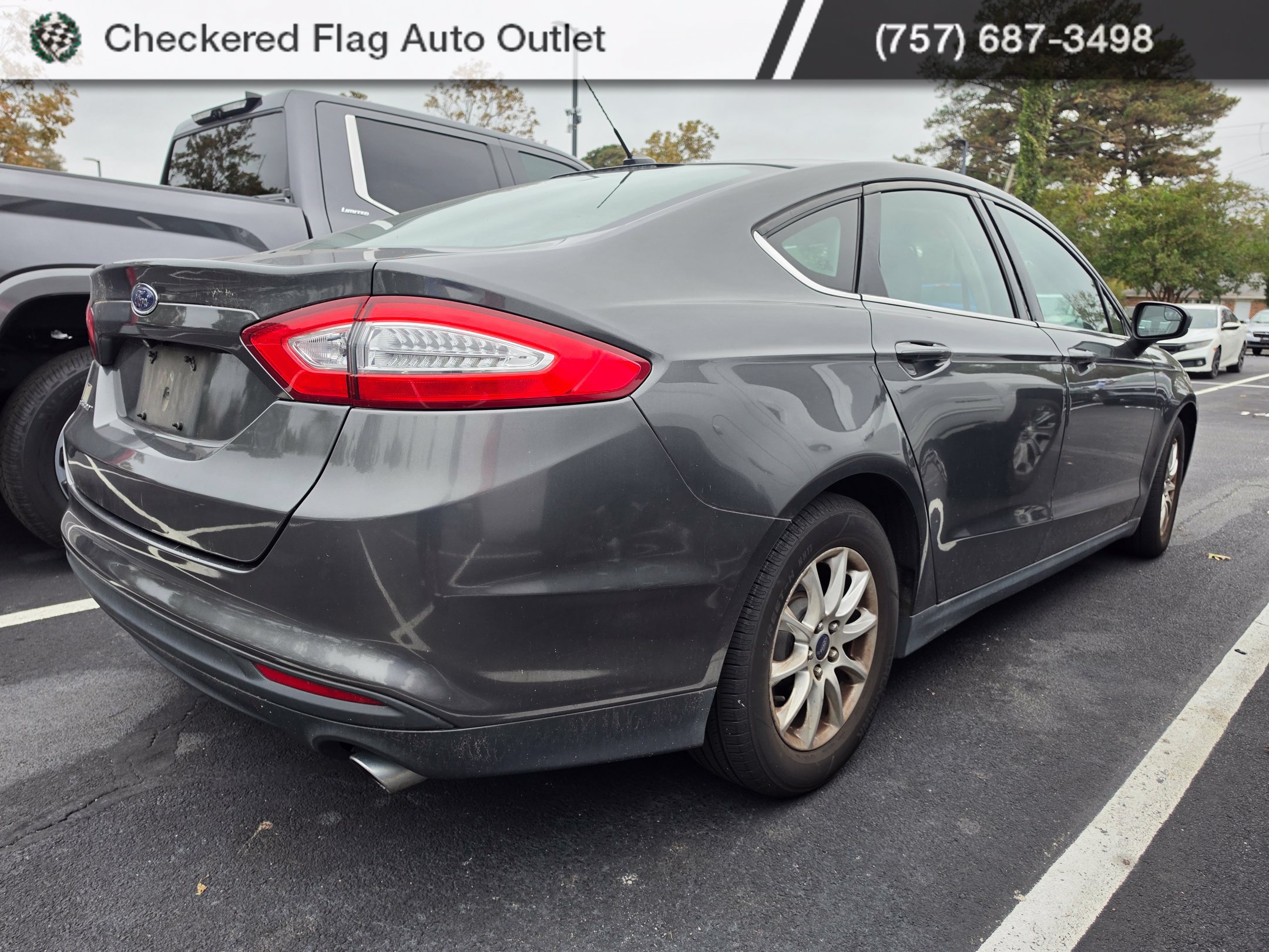 Used 2016 Ford Fusion S FWD image 6