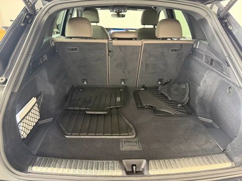 Used 2025 Audi Q5 Premium w/ Convenience Package image 22