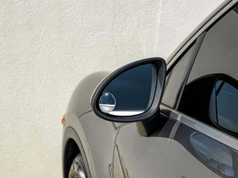 Used 2014 Porsche Cayenne image 38