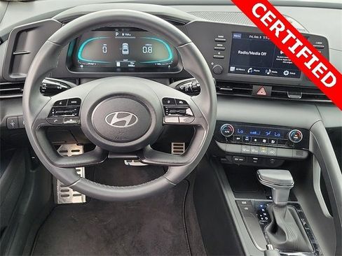 Certified 2025 Hyundai Elantra Sport image 4