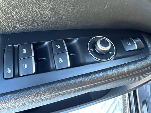 Used 2024 Alfa Romeo Stelvio Veloce image 29