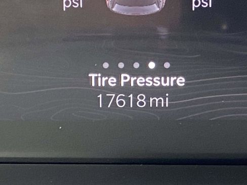 Certified 2024 Jeep Grand Cherokee Altitude image 3