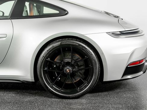 Used 2026 Porsche 911 Carrera 4 GTS image 17