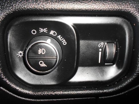 Certified 2022 RAM 1500 Big Horn image 17