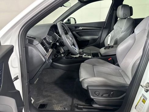 Used 2022 Audi SQ5 Premium w/ Convenience Package image 12