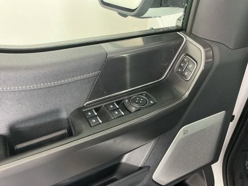 Used 2025 Ford F150 Lariat w/ Equipment Group 502A High image 15