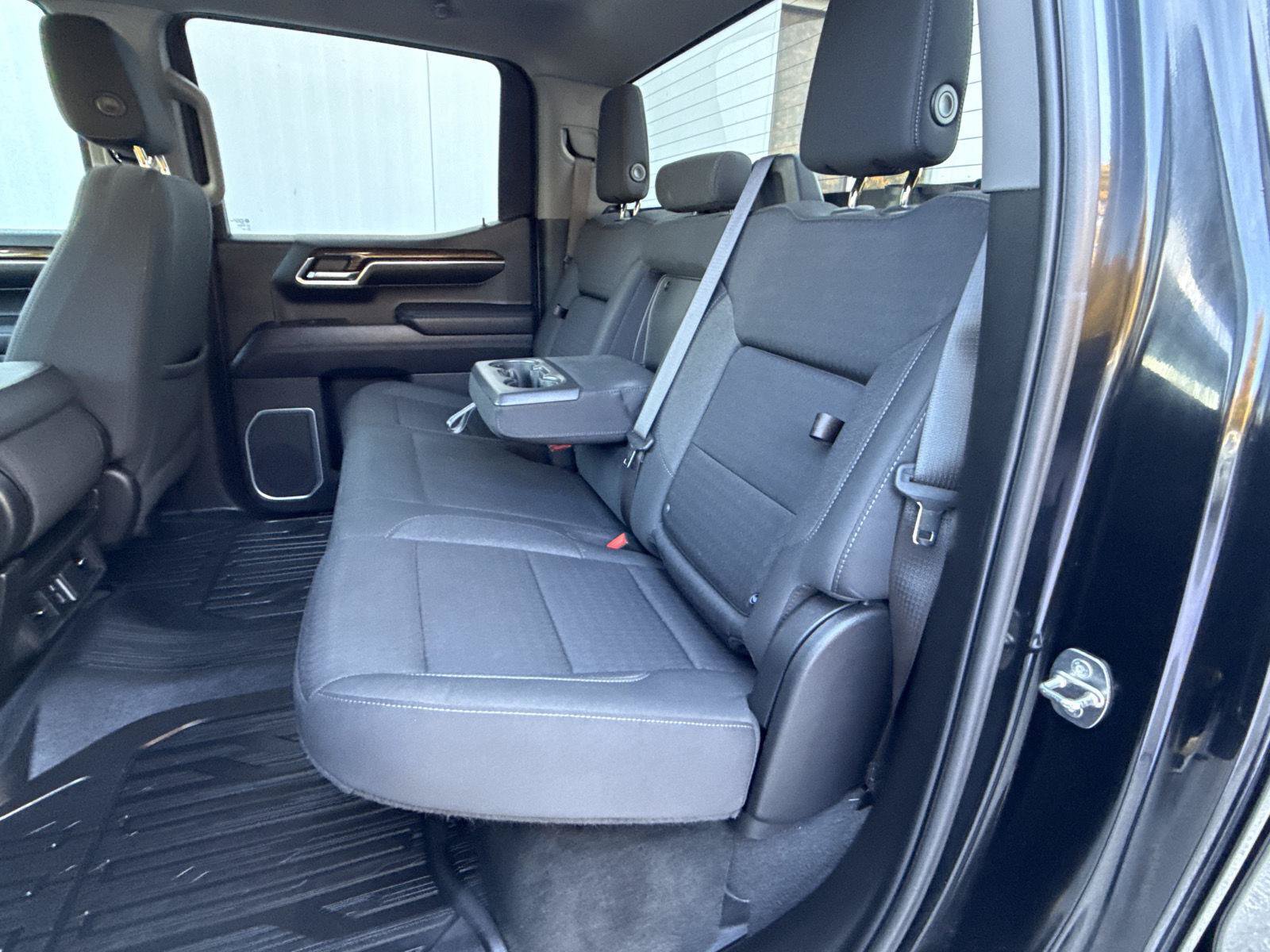 Used 2022 GMC Sierra 1500 Elevation w/ LPO, Elevation Black Package AWD/4WD image 16