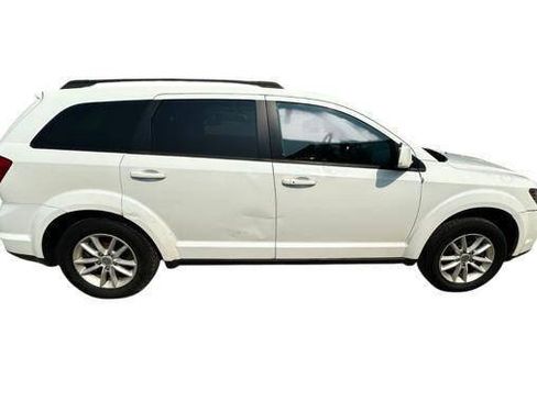 Used 2015 Dodge Journey SXT w/ Flexible Seating Group AWD/4WD image 7