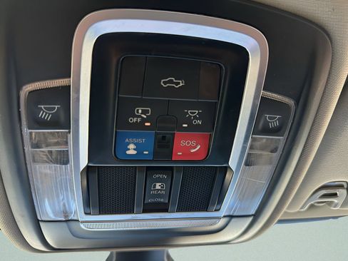 Used 2023 RAM 3500 Laramie AWD/4WD image 27