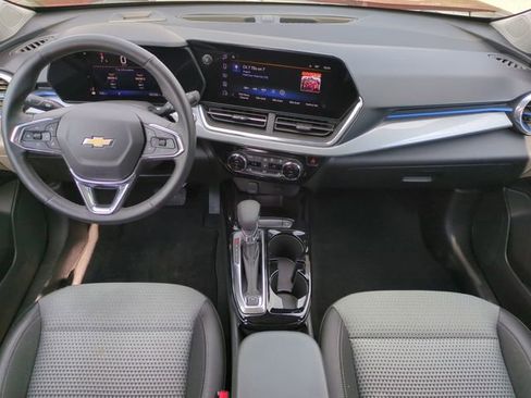 Used 2024 Chevrolet Trax LT w/ Driver Confidence Package image 15