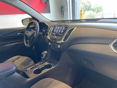 Used 2024 Chevrolet Equinox LT FWD image 10