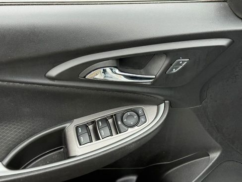 Used 2023 Chevrolet Malibu LT FWD image 15