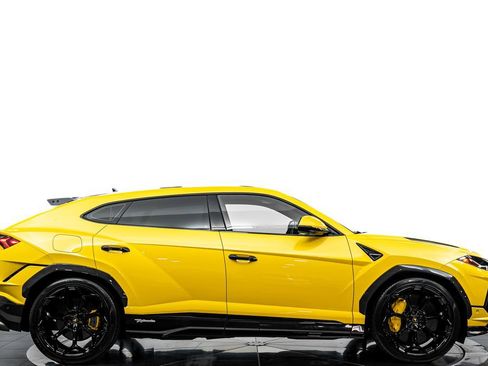Used 2023 Lamborghini Urus Performante image 6
