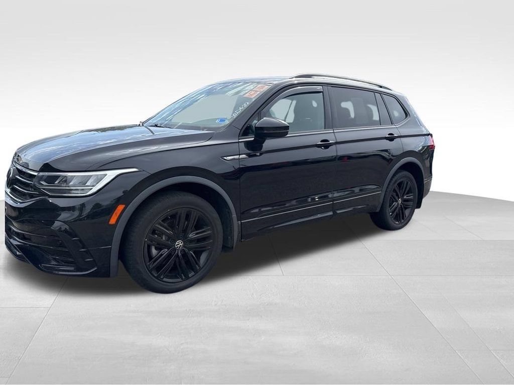 Used 2022 Volkswagen Tiguan SE R-Line AWD/4WD image 18