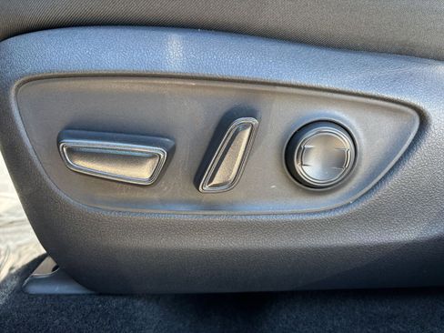 Used 2025 Toyota RAV4 XLE image 23