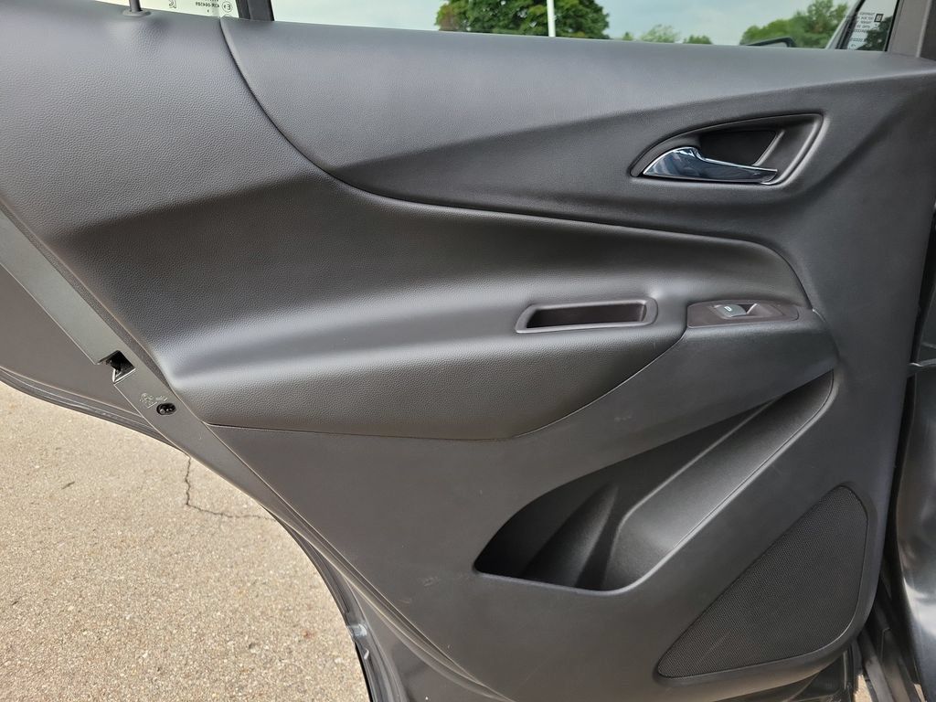 Used 2020 Chevrolet Equinox LT FWD image 25