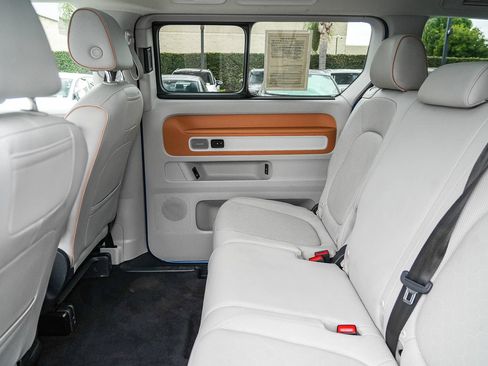 Certified 2025 Volkswagen ID. Buzz 1st Edition RWD image 20