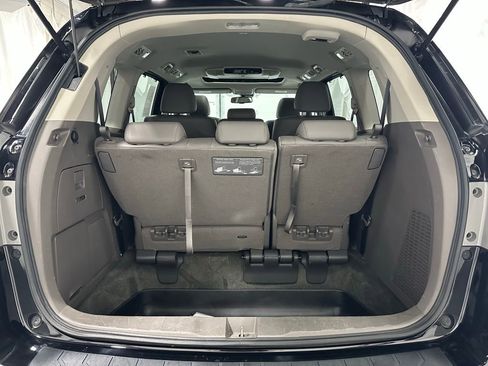 Used 2016 Honda Odyssey Touring Elite image 50