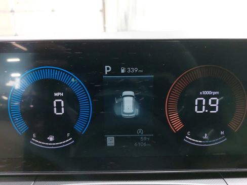 Certified 2025 Hyundai Santa Fe SEL image 20