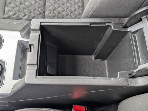 Used 2020 Chevrolet Blazer LT image 25