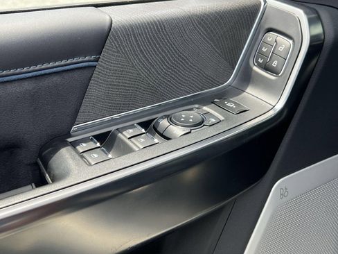 New 2025 Ford F250 Platinum w/ Tremor Off-Road Package image 15