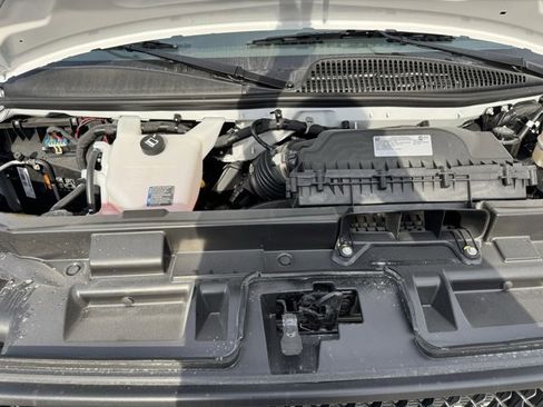 New 2025 Chevrolet Express 2500 Extended w/ Enhanced Convenience Package image 19