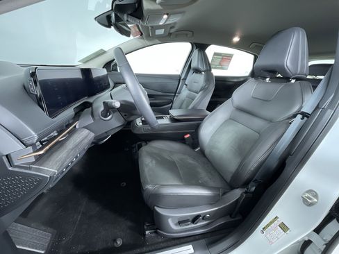 Certified 2023 Nissan Ariya AWD image 15