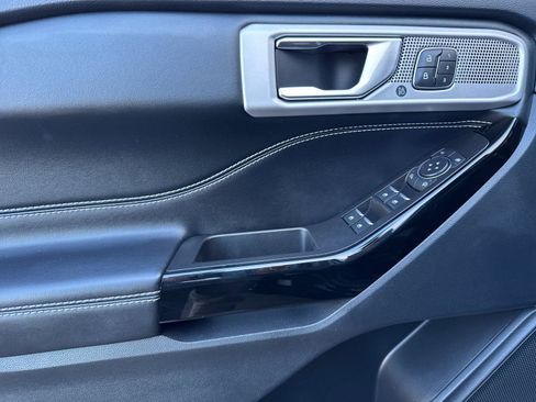 Used 2022 Ford Explorer ST w/ Equipment Group 401A image 11