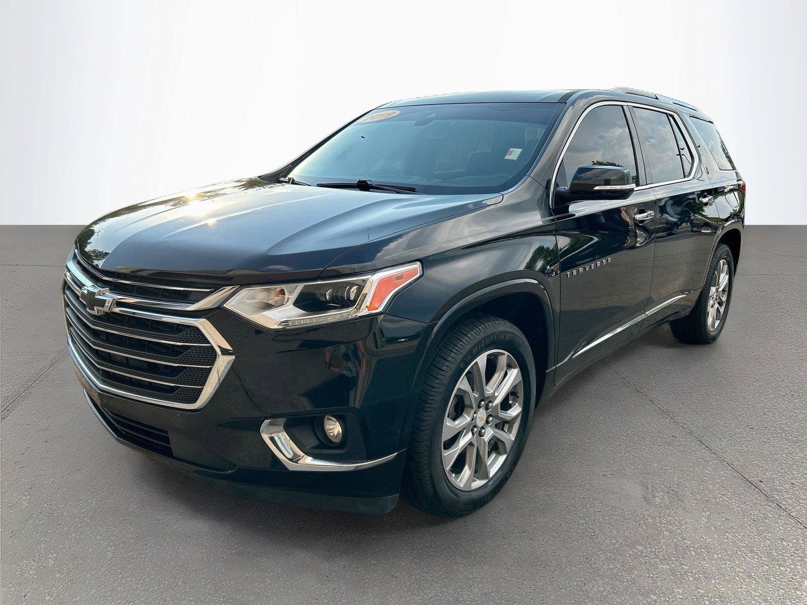Used 2019 Chevrolet Traverse Premier w/ Driver Confidence II Package FWD image 8