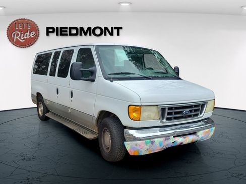 Used 2003 Ford E-150 and Econoline 150 Wagon image 4