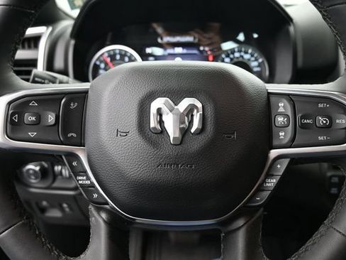 Used 2025 RAM 1500 Big Horn AWD/4WD image 30