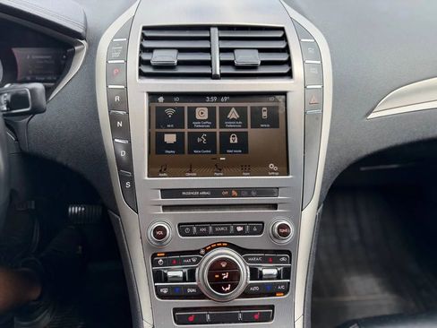 Used 2017 Lincoln MKZ Premiere FWD image 43