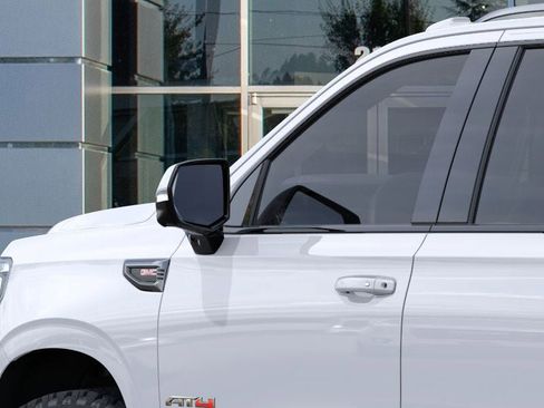 New 2026 GMC Yukon XL AT4 AWD/4WD image 12