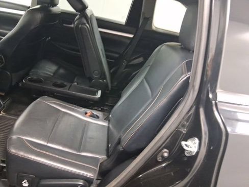 Used 2015 Toyota Highlander XLE AWD/4WD image 25