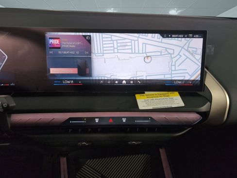 Used 2025 BMW X3 xDrive30i w/ Premium Package image 23