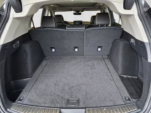 Certified 2025 Acura RDX SH-AWD w/ Advance Package image 6