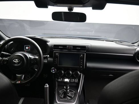 Used 2025 Toyota GR86 Premium RWD image 35