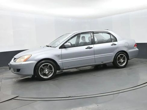 Used 2005 Mitsubishi Lancer ES FWD image 5