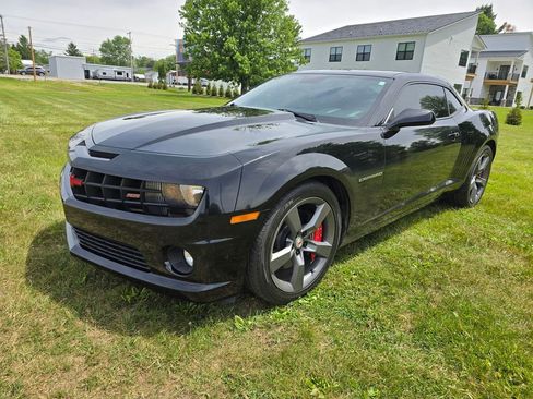 Used 2011 Chevrolet Camaro SS RWD image 3