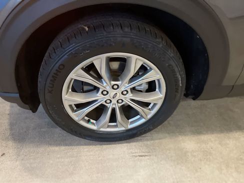 Used 2020 Ford Explorer XLT w/ Equipment Group 202A image 10