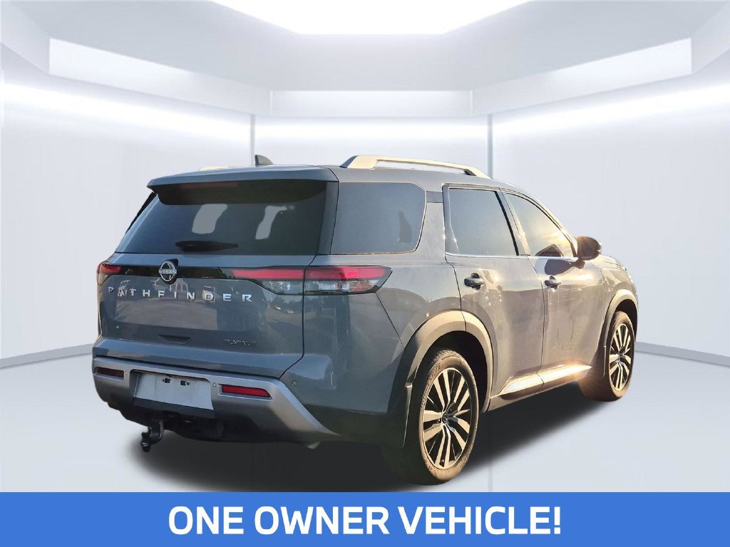 Certified 2025 Nissan Pathfinder Platinum FWD image 4