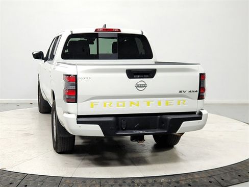 Used 2024 Nissan Frontier SV w/ SV Convenience Package image 6
