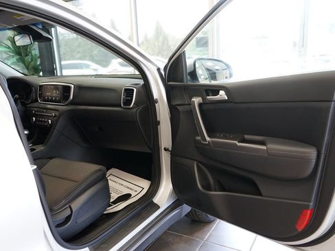 Used 2020 Kia Sportage LX FWD image 37
