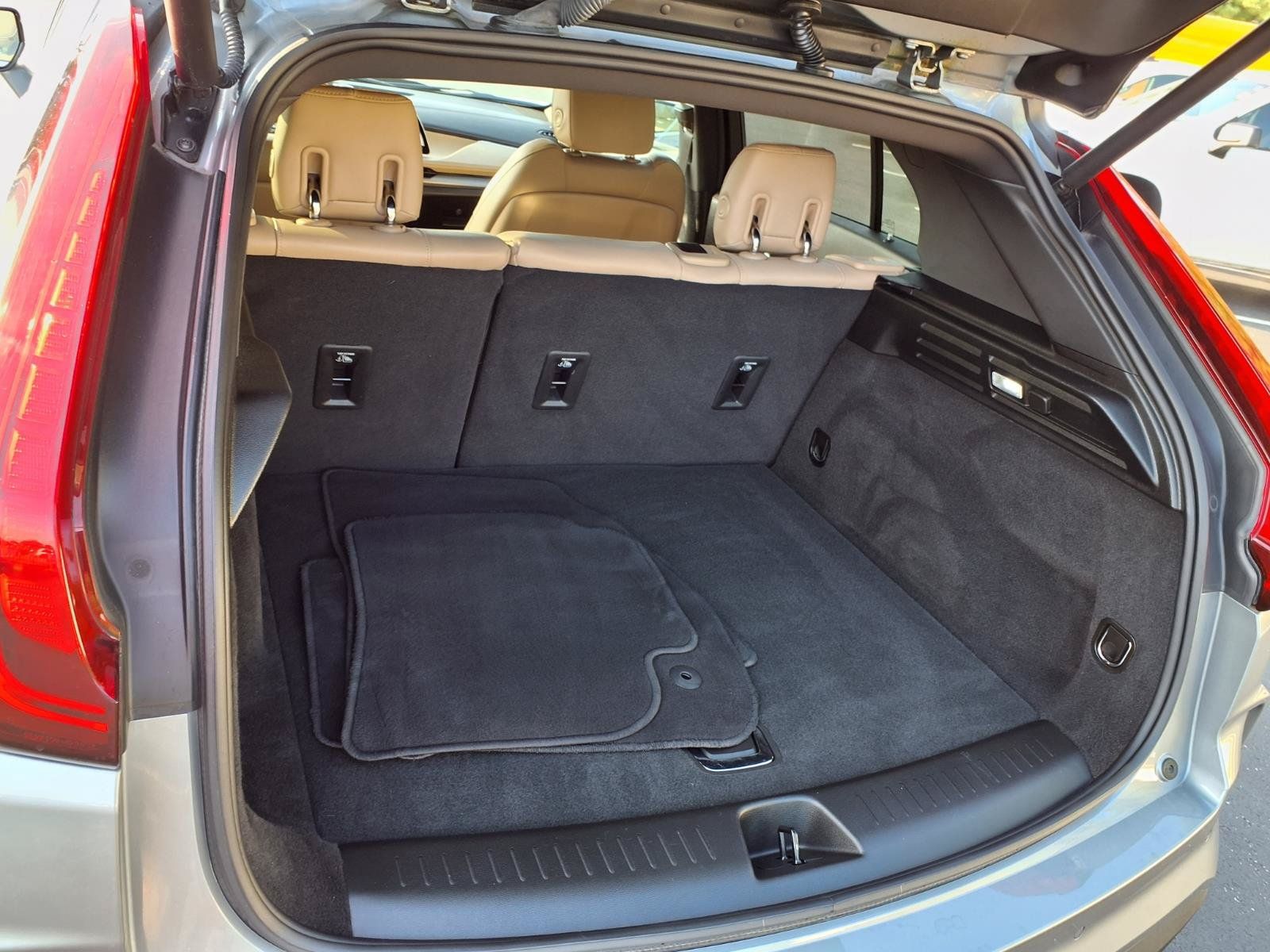 Used 2024 Cadillac XT4 Luxury FWD image 27