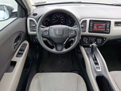 Used 2019 Honda HR-V LX image 13