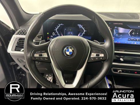 Used 2024 BMW X5 xDrive50e AWD/4WD image 12